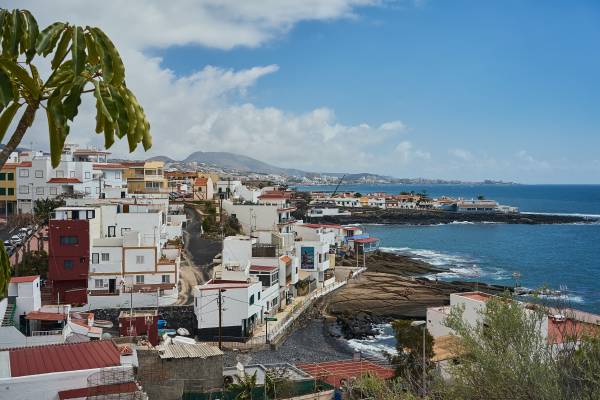 Tax benefits for solar panels in the Canary Islands